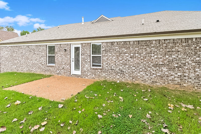1,750/Mo, 5239 Blue Diamond St Memphis, TN 38109 Rear View