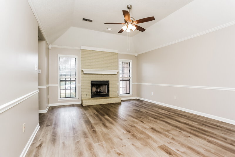 2,230/Mo, 4142 Hidden Fern Ln N Bartlett, TN 38135 Living Room View 2
