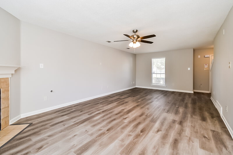 2,215/Mo, 4800 Ridge Walk Ln Memphis, TN 38125 Living Room View