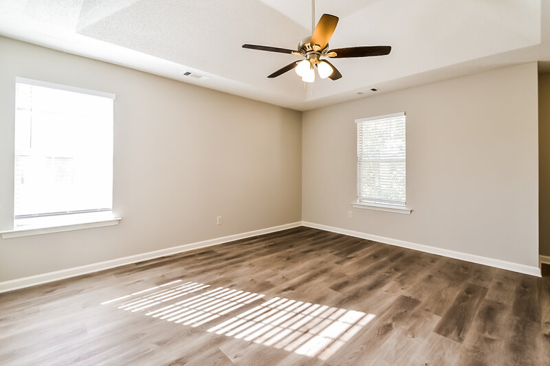 2,215/Mo, 4800 Ridge Walk Ln Memphis, TN 38125 Main Bedroom View 2
