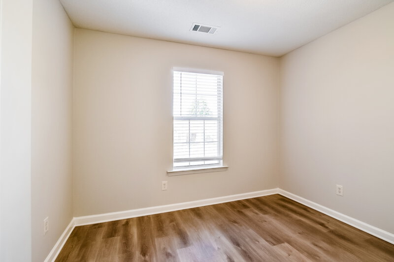2,215/Mo, 4800 Ridge Walk Ln Memphis, TN 38125 Bedroom View 2