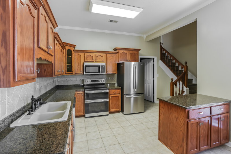2,180/Mo, 8036 New Castle Cv Southaven, MS 38672 Kitchen View