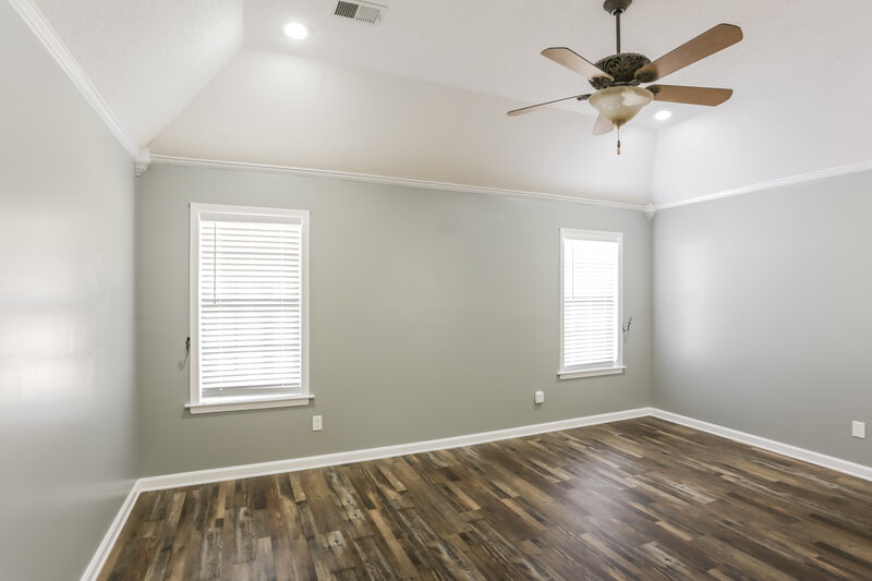 2,180/Mo, 8036 New Castle Cv Southaven, MS 38672 Main Bedroom View