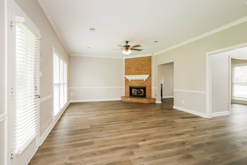 2,535/Mo, 1776 Lichfield Ct Cordova, TN 38016 Living Room View 2