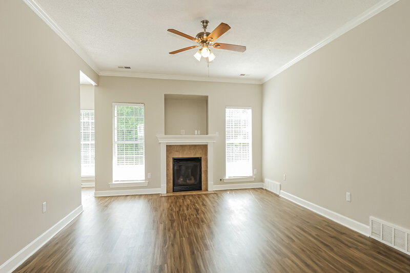 2,475/Mo, 6856 Cades Brook Dr Millington, TN 38053 Living Room View 2
