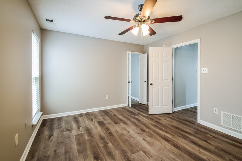 1,920/Mo, 5345 Kalian Cv Southaven, MS 38671 Main Bedroom View 2
