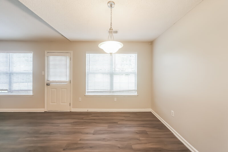 1,950/Mo, 6064 Allen Parkway East Olive Branch, MS 38654 Dining Room View