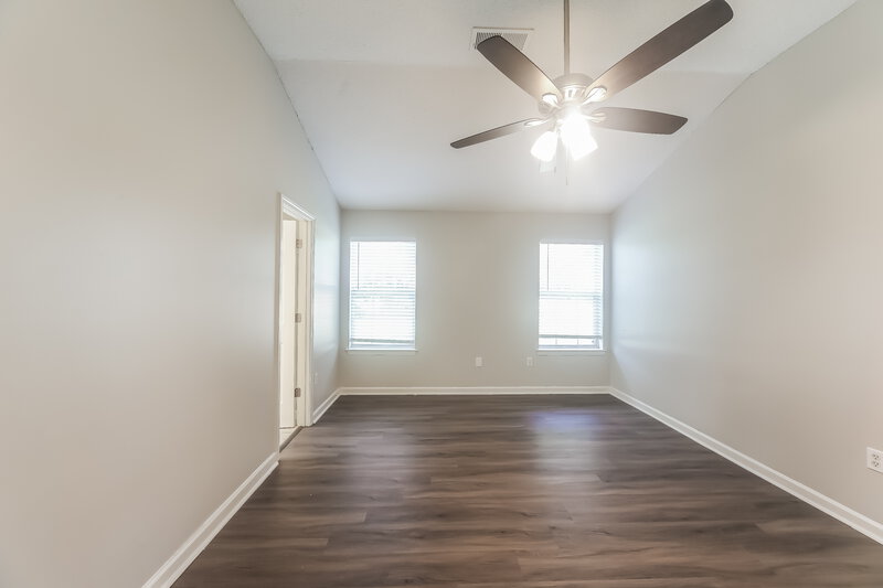 1,950/Mo, 6064 Allen Parkway East Olive Branch, MS 38654 Main Bedroom View
