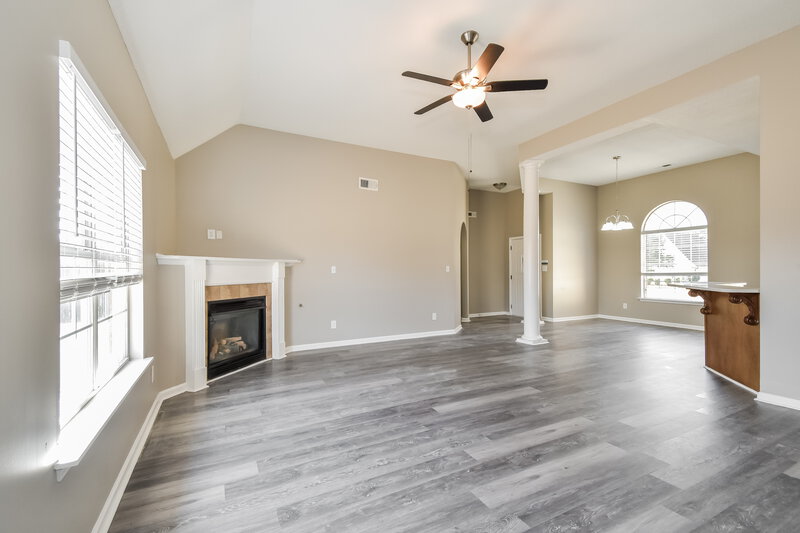 2,155/Mo, 5894 Keebler Drive Southaven, MS 38671 Living Room View 2