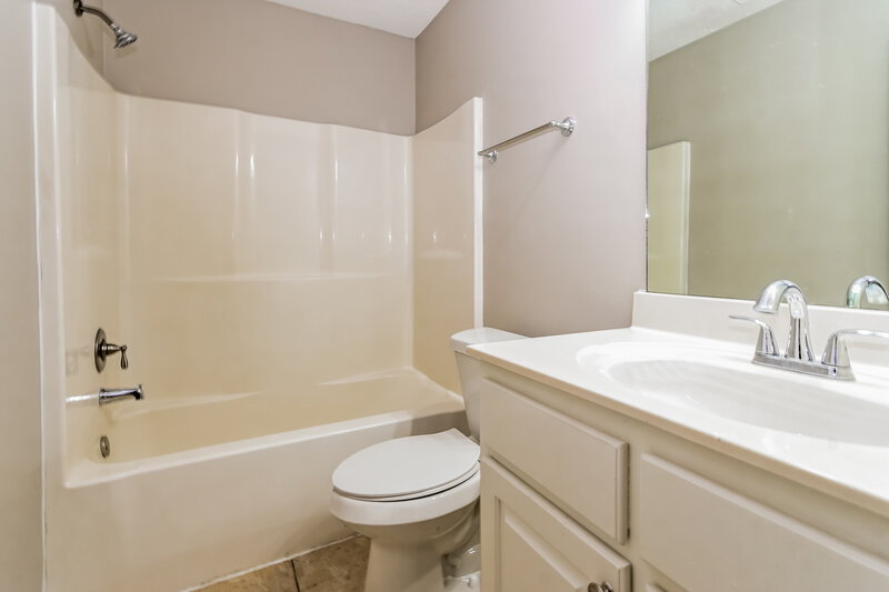 2,035/Mo, 8250 Morning Sun Cv Walls, MS 38680 Bathroom View