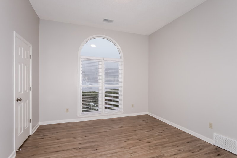 1,965/Mo, 1960 E Chimneyrock Blvd Cordova, TN 38016 Bedroom View 2