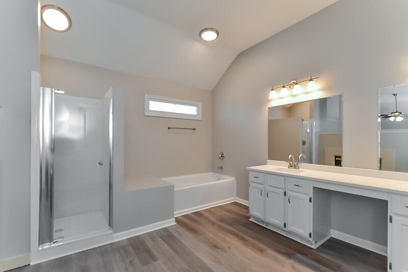 2,005/Mo, 2025 Westbriar Dr Cordova, TN 38016 Bathroom View