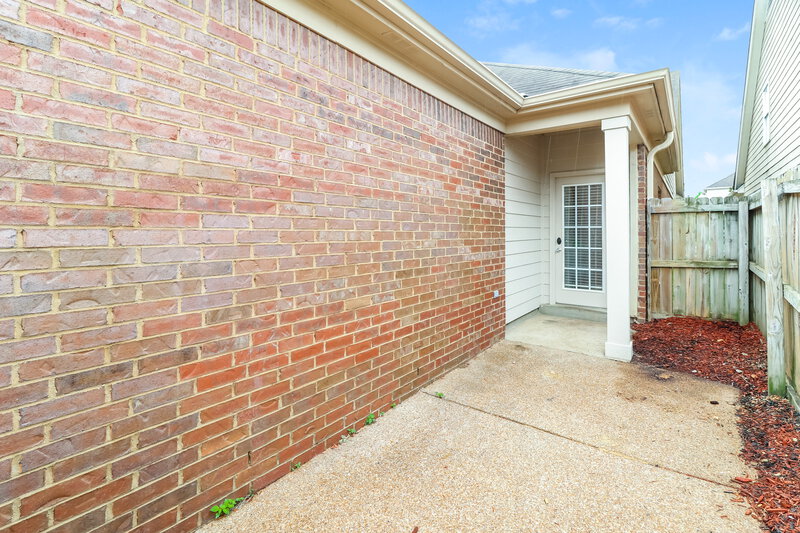 1,675/Mo, 9134 Cinderhill Cv E Cordova, TN 38016 Rear View