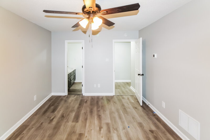 2,050/Mo, 4274 Bienville Rd Nesbit, MS 38651 Main Bedroom View 4