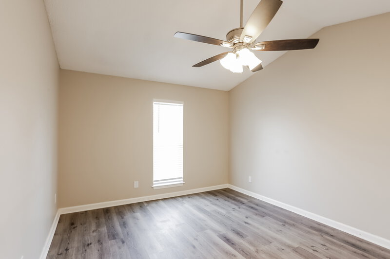1,610/Mo, 7337 Thistledown Cv Southaven, MS 38671 Main Bedroom View