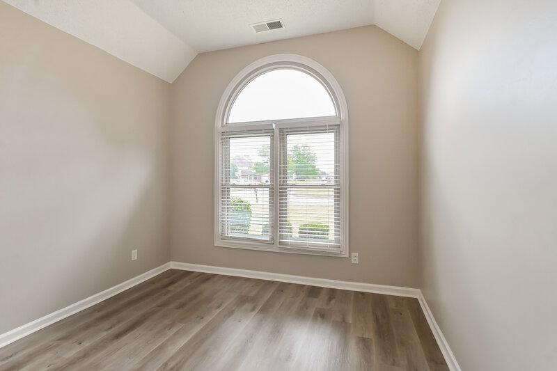 2,200/Mo, 4463 Whispering Bend Dr Memphis, TN 38125 Bedroom View 2