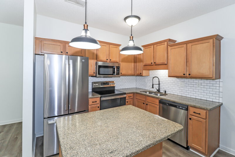 2,375/Mo, 12370 Strong Heart Trl Arlington, TN 38002 Kitchen View