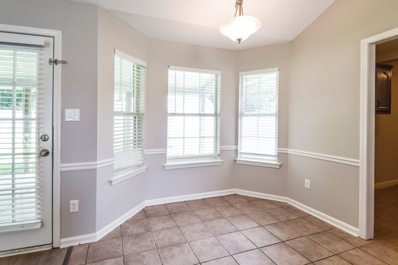 2,045/Mo, 7632 Woodshire Dr Horn Lake, MS 38637 Breakfast Nook View