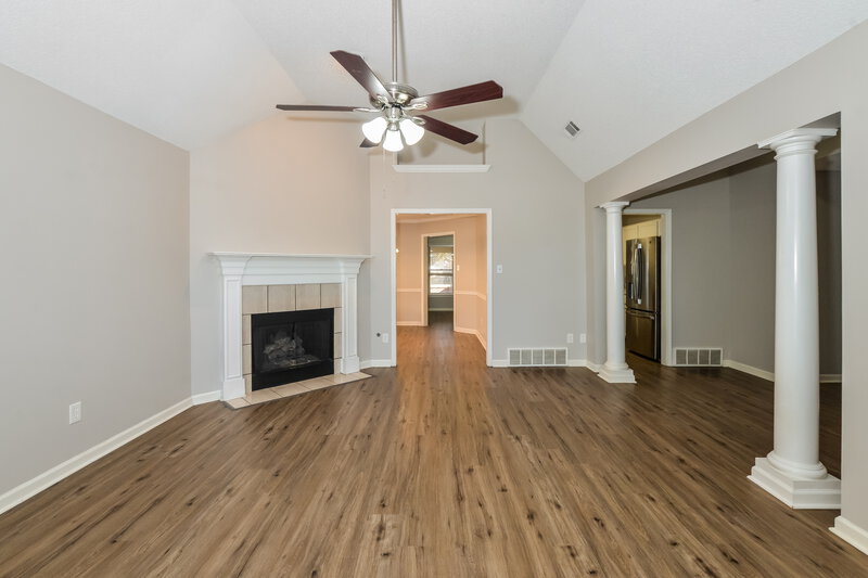 1,870/Mo, 1506 Appling Wood Cv S Cordova, TN 38016 Living Room View