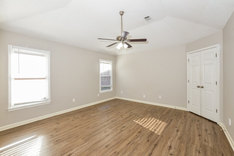 1,870/Mo, 1506 Appling Wood Cv S Cordova, TN 38016 Main Bedroom View