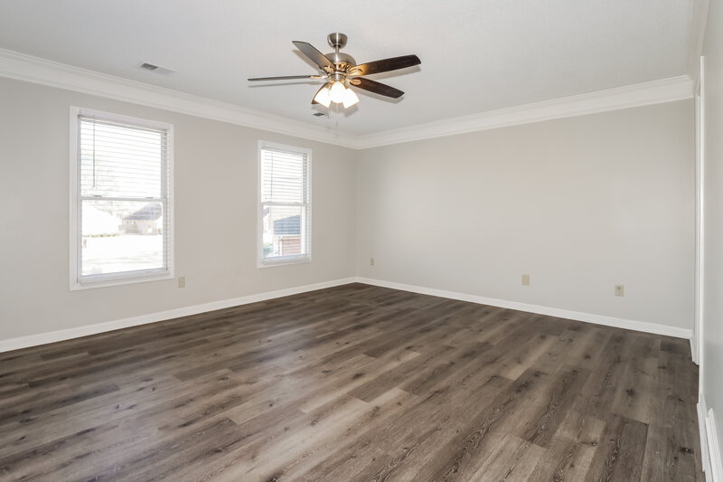 2,175/Mo, 1981 Dartford Cove Cordova, TN 38016 Main Bedroom View