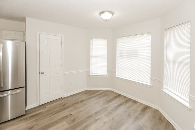 1,700/Mo, 5442 Fernglen St Memphis, TN 38141 Dining Room View