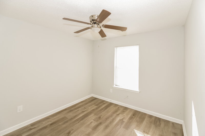 1,700/Mo, 5442 Fernglen St Memphis, TN 38141 Bedroom View