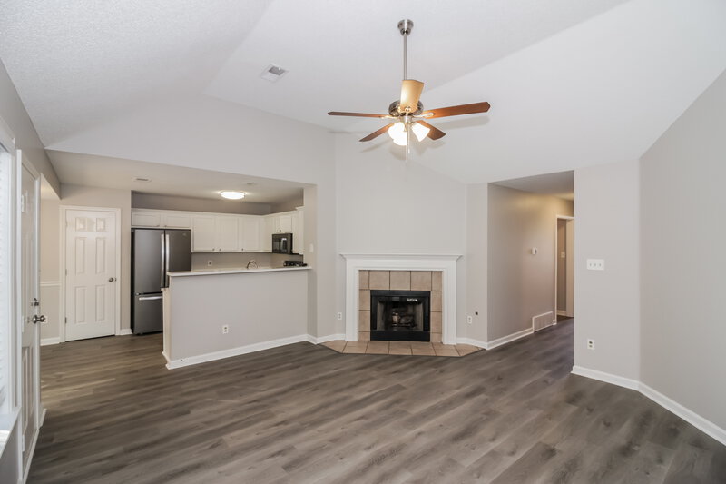 1,675/Mo, 7173 Amberly Way Dr Cordova, TN 38018 Living Room View