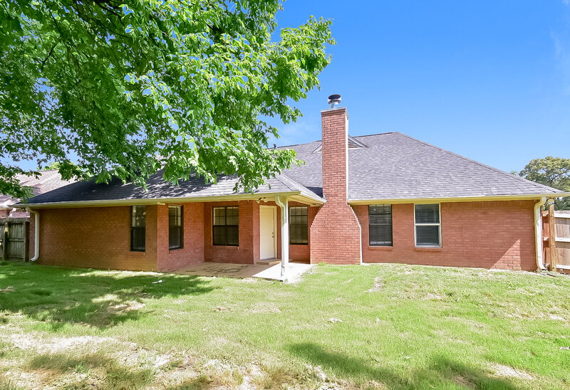3,570/Mo, 1937 Pecan Meadows Southaven, MS 38671 Rear View