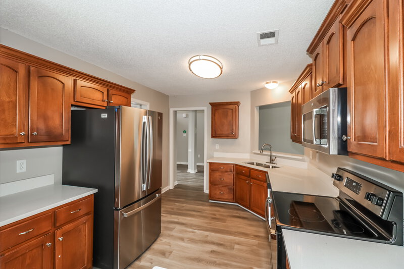 1,900/Mo, 65 Sweet Leaf Ln Oakland, TN 38060 Kitchen View 2