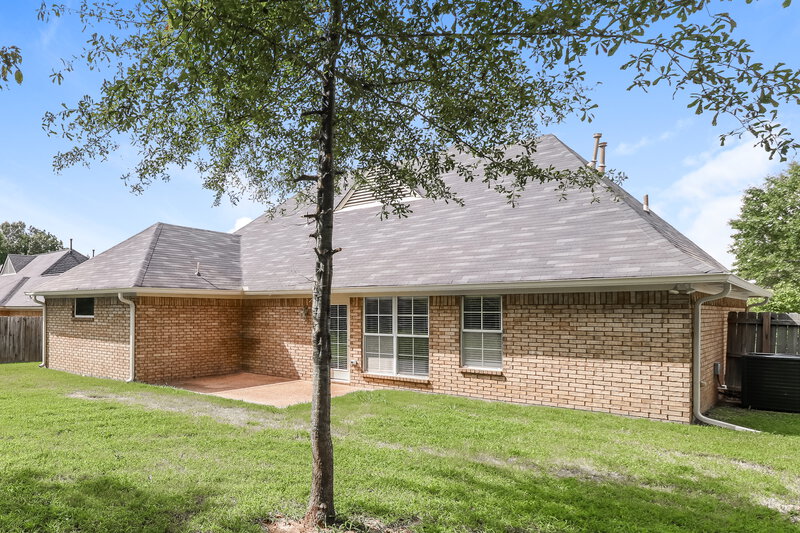 1,900/Mo, 65 Sweet Leaf Ln Oakland, TN 38060 Rear View