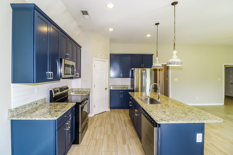 2,195/Mo, 3835 Dawnwood Cir W Southaven, MS 38672 Kitchen View