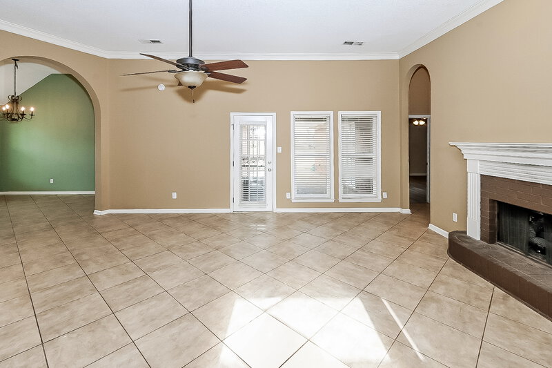 3,760/Mo, 6150 Morgan Dr Olive Branch, MS 38654 Living Room View 2