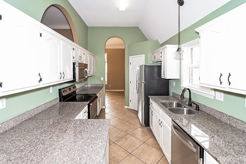 3,760/Mo, 6150 Morgan Dr Olive Branch, MS 38654 Kitchen View 2