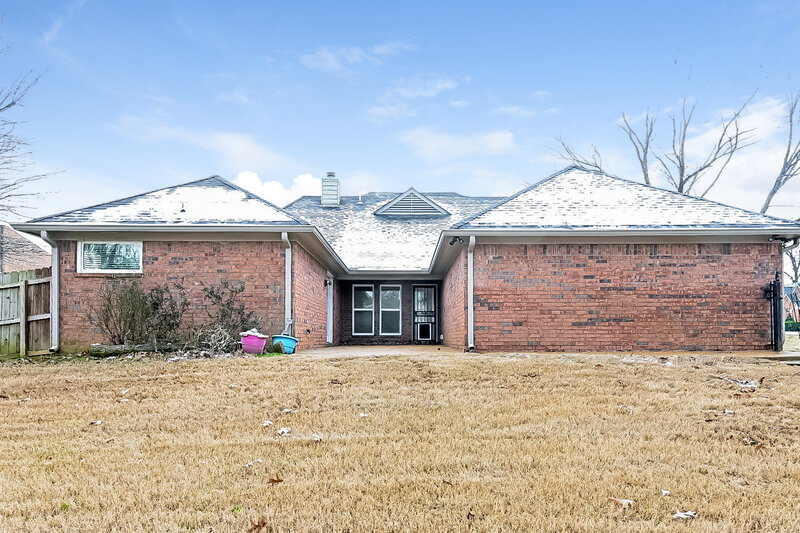 3,760/Mo, 6150 Morgan Dr Olive Branch, MS 38654 Rear View