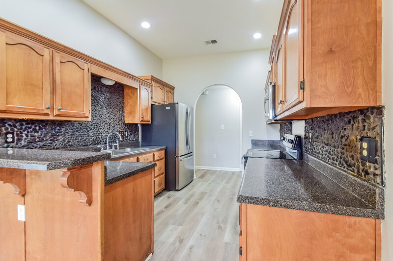 2,270/Mo, 52 Forked Creek Pkwy Hernando, MS 38632 Kitchen View