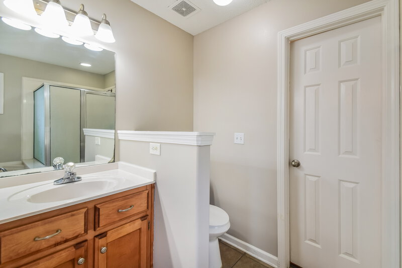 2,270/Mo, 52 Forked Creek Pkwy Hernando, MS 38632 Main Bathroom View