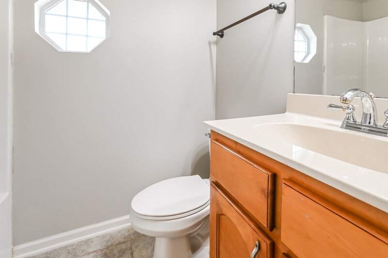 2,400/Mo, 4091 Becky Sue Trl Olive Branch, MS 38654 Bathroom View