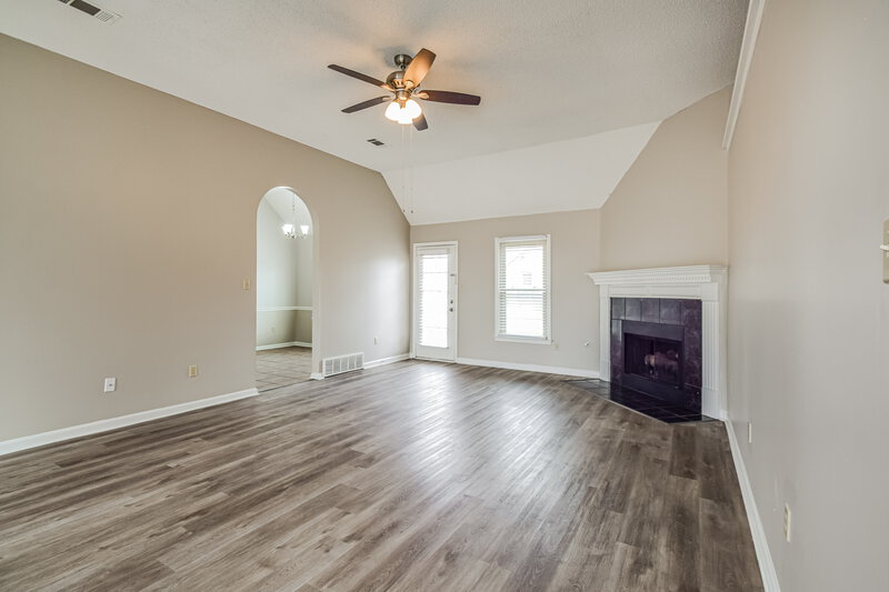 2,390/Mo, 1806 Lichfield Ct Cordova, TN 38016 Living Room View