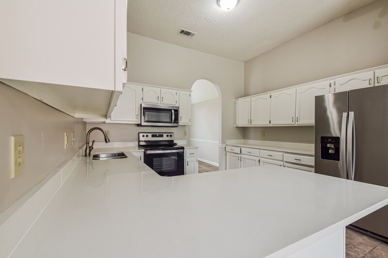 2,390/Mo, 1806 Lichfield Ct Cordova, TN 38016 Kitchen View 2