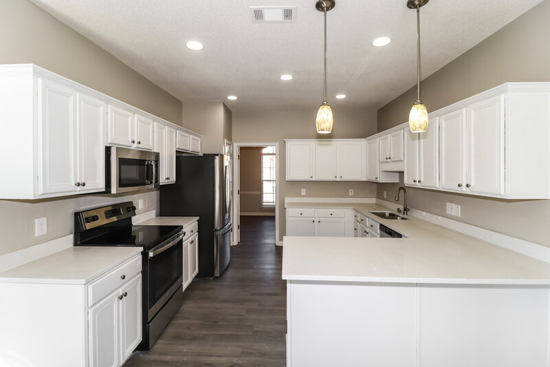2,285/Mo, 80 Whispering Creek Dr Oakland, TN 38060 Kitchen View