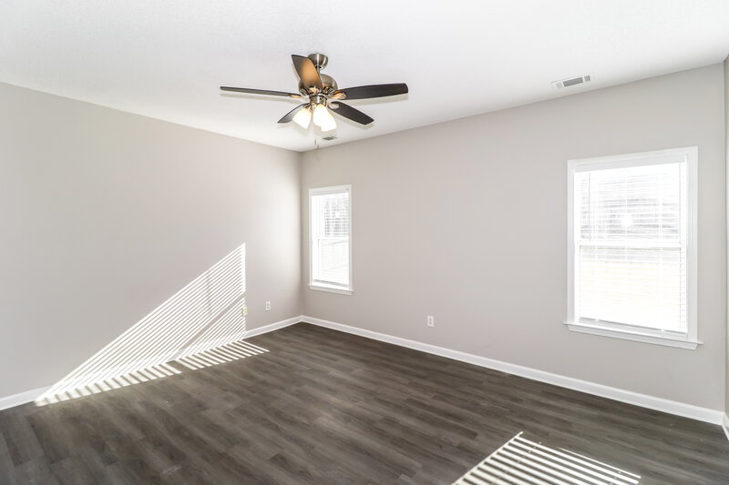 2,285/Mo, 80 Whispering Creek Dr Oakland, TN 38060 Main Bedroom View