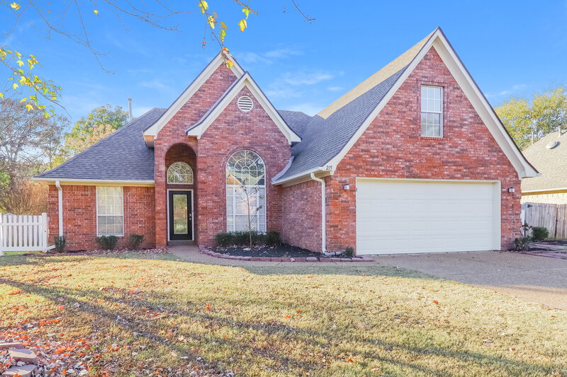 2,110/Mo, 215 Lakewood Dr Oakland, TN 38060 Front View
