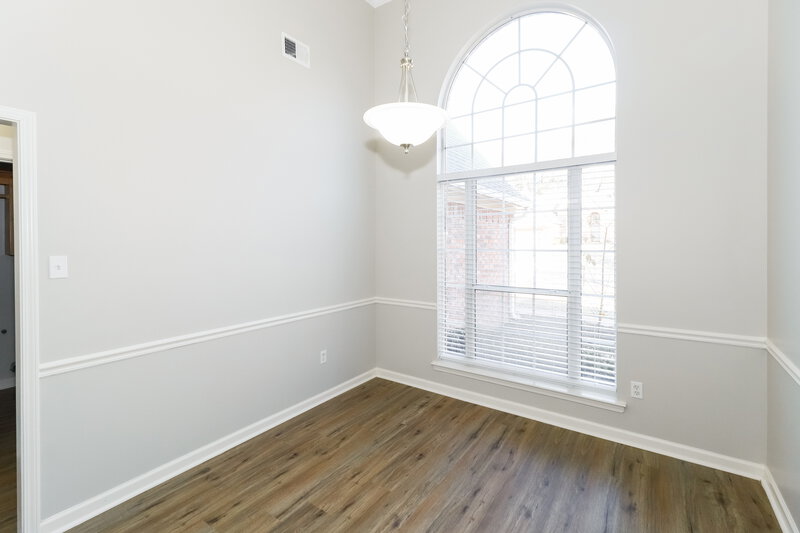 2,110/Mo, 215 Lakewood Dr Oakland, TN 38060 Breakfast Nook View