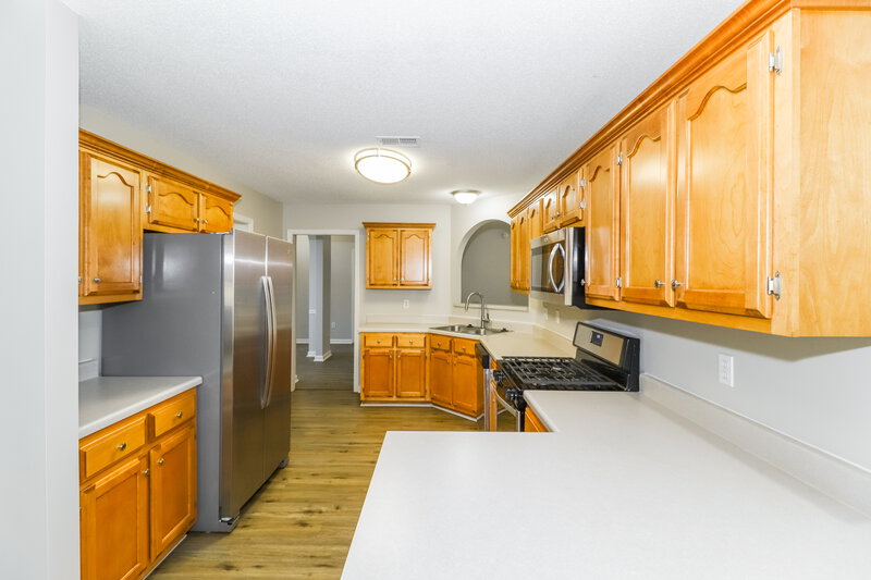 2,110/Mo, 215 Lakewood Dr Oakland, TN 38060 Kitchen View