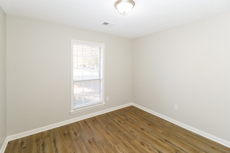 2,110/Mo, 215 Lakewood Dr Oakland, TN 38060 Bedroom View 2