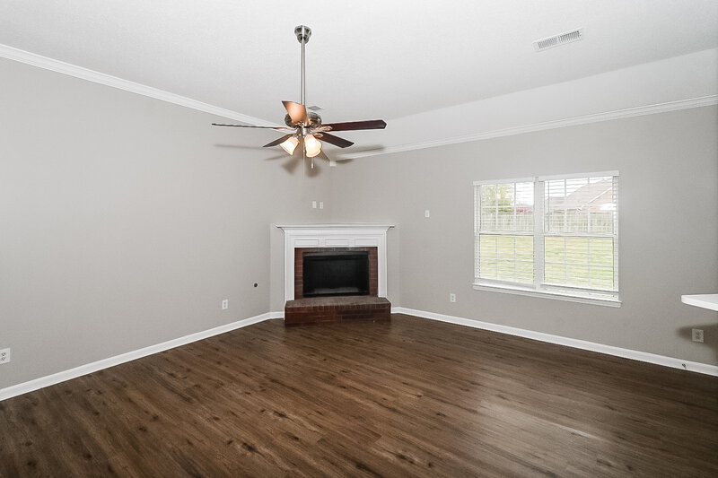 1,900/Mo, 2785 Pinnacle Dr Southaven, MS 38672 Living Room View 2