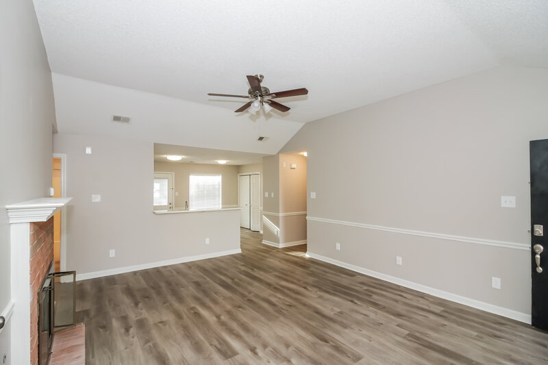 1,545/Mo, 6957 Raleigh Lagrange Rd Cordova, TN 38018 Dining Room View
