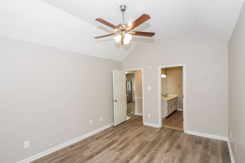 1,545/Mo, 6957 Raleigh Lagrange Rd Cordova, TN 38018 Main Bedroom View