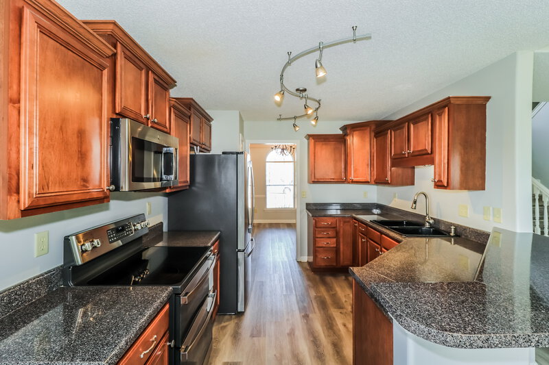 1,890/Mo, 10 Alex Cv Somerville, TN 38068 Kitchen View